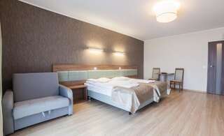 Курортные отели Olymp 3 Колобжег Двухместный номер с 2 отдельными кроватями и дополнительной кроватью-2